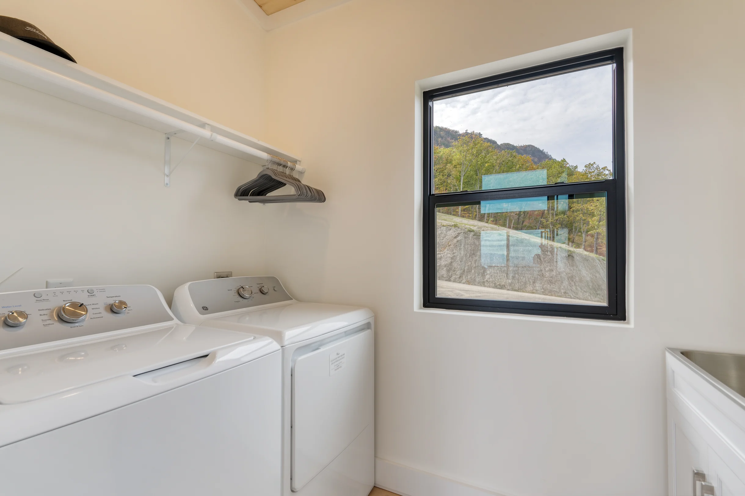 Wander Sevierville Cove #6