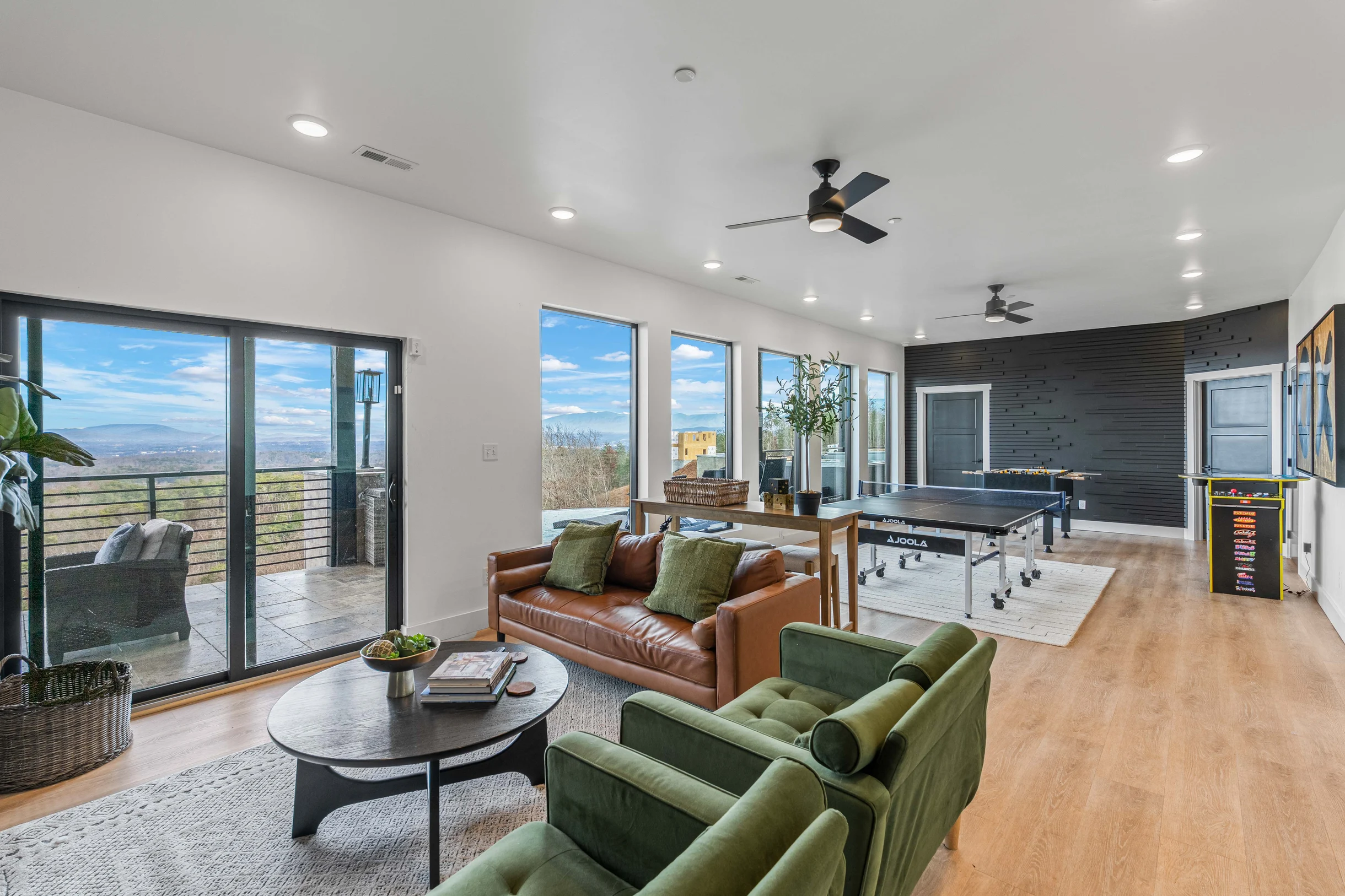 Wander Sevierville Cove #17