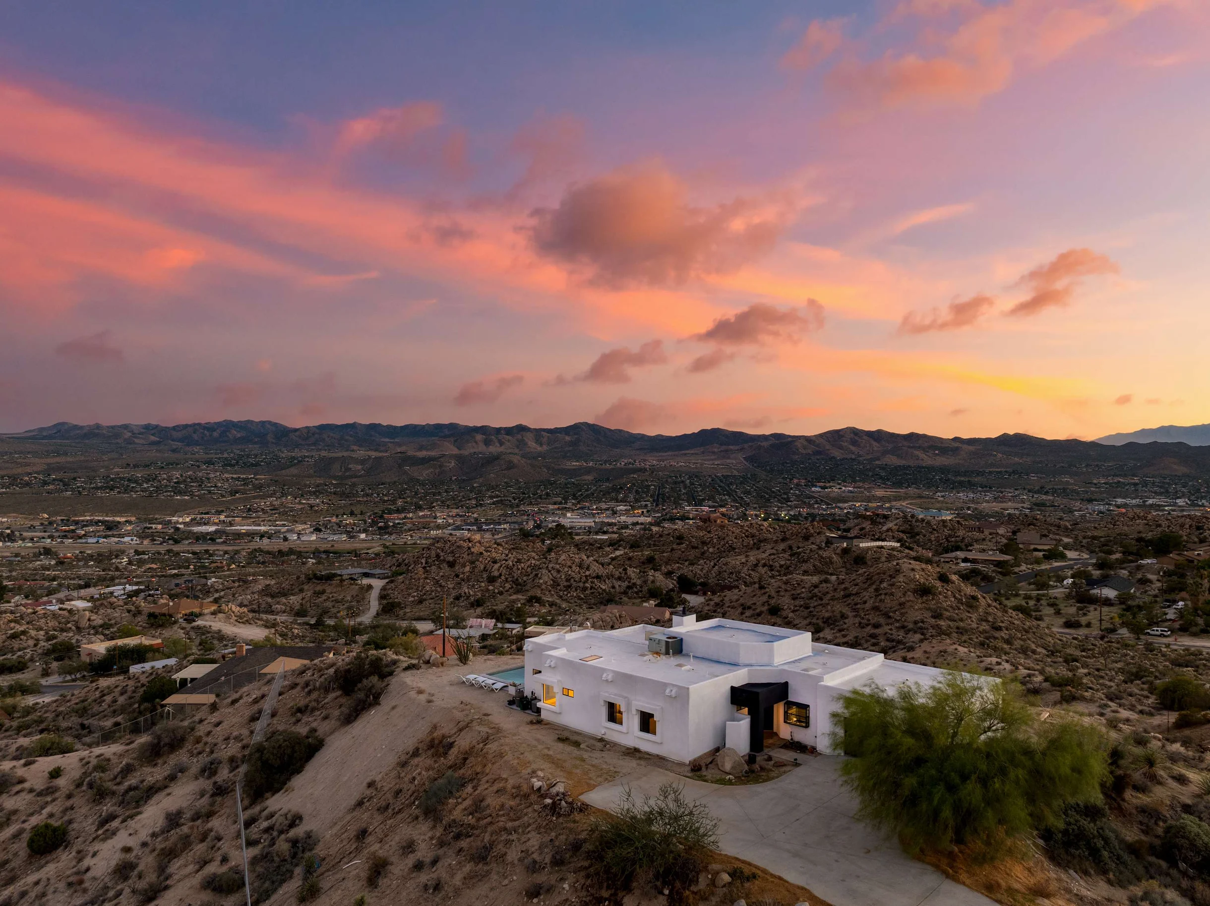 Wander Yucca Valley Horizon