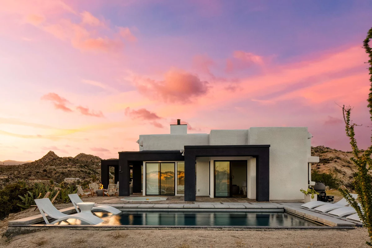 Wander Yucca Valley Horizon