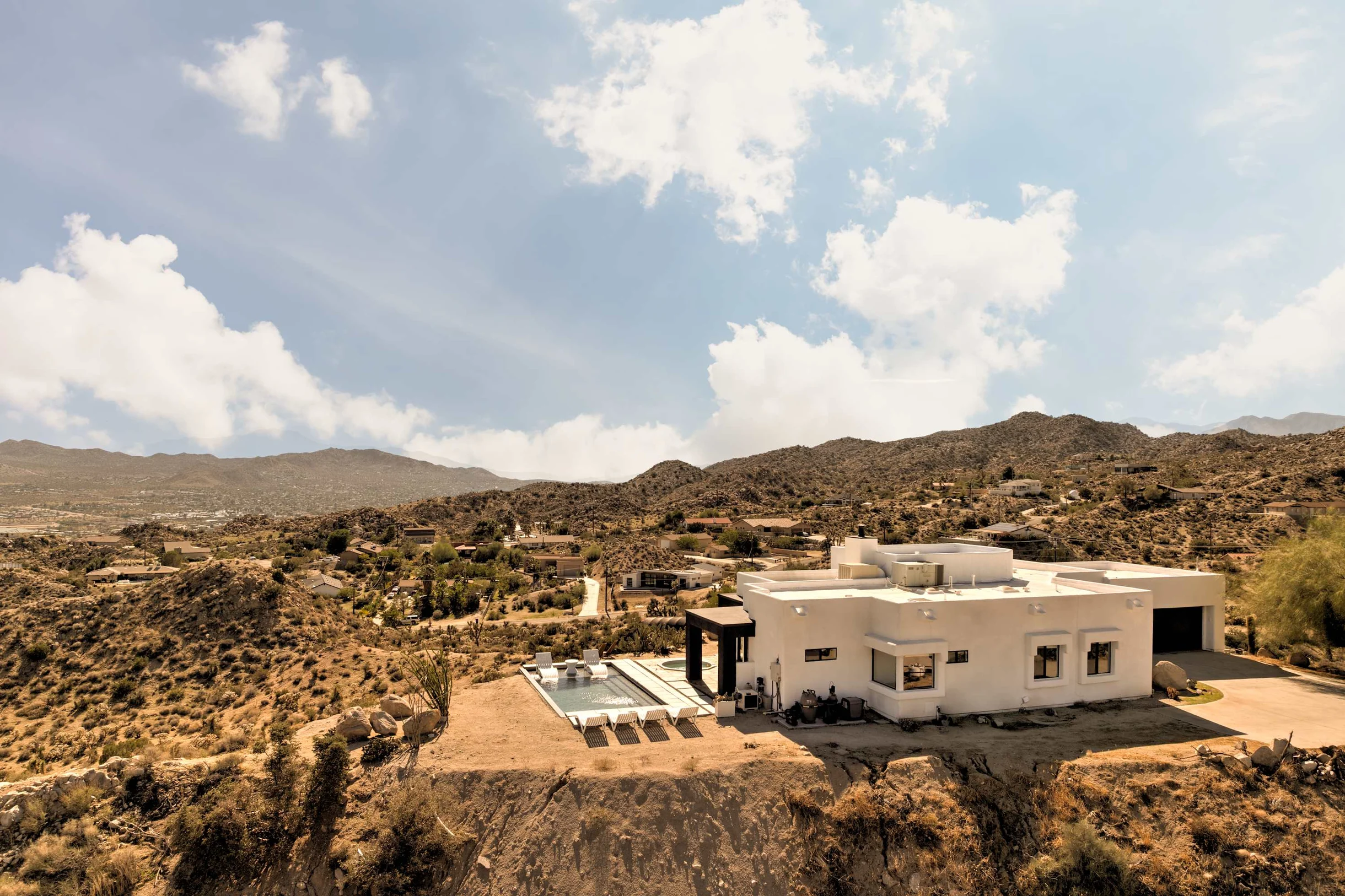 Wander Yucca Valley Horizon #44