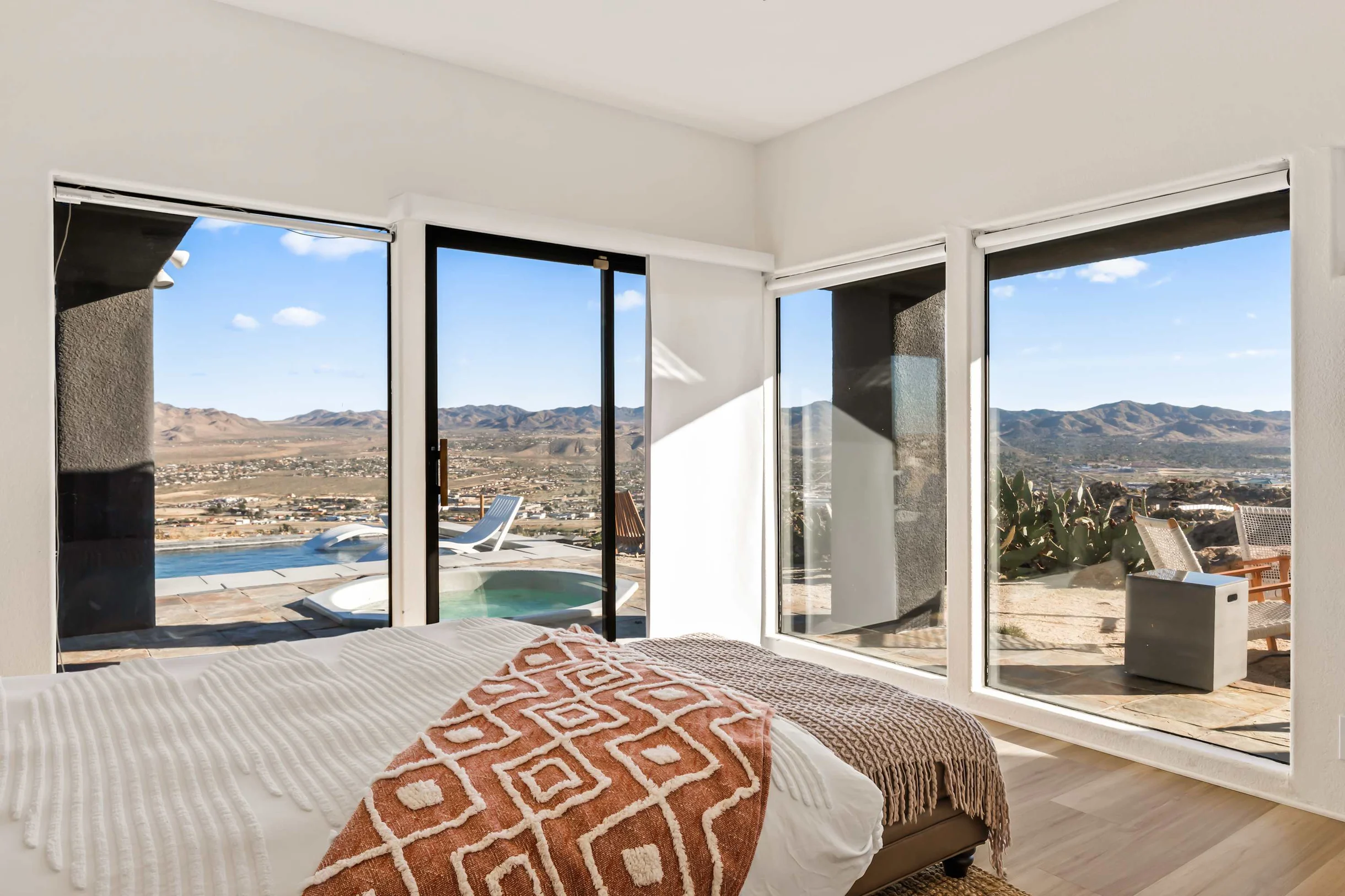 Wander Yucca Valley Horizon #24