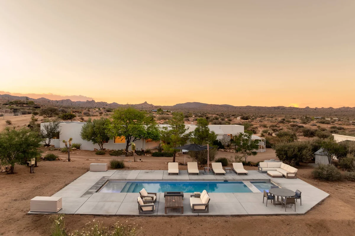 Wander Pioneertown Saloon