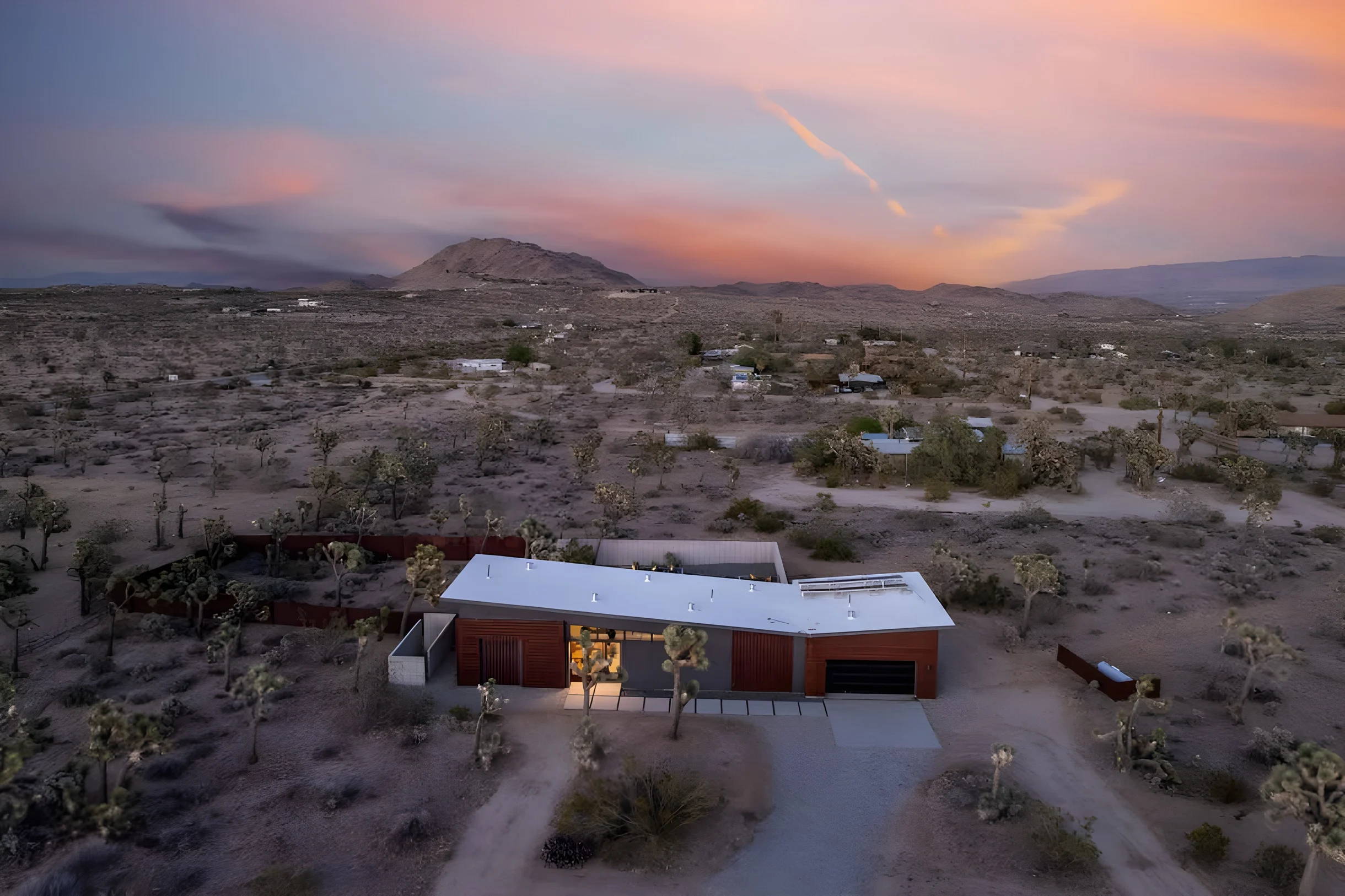 Wander Yucca Valley Sol