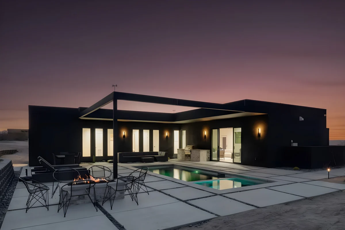 Home in Joshua Tree property photo 2