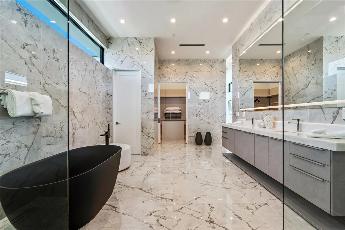 Wander Indio Palms Oasis