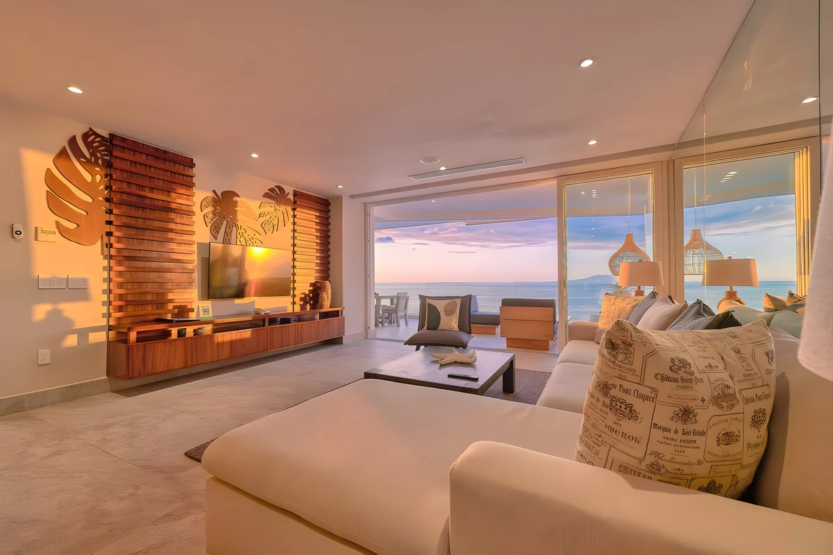 Wander Puerto Vallarta Shores