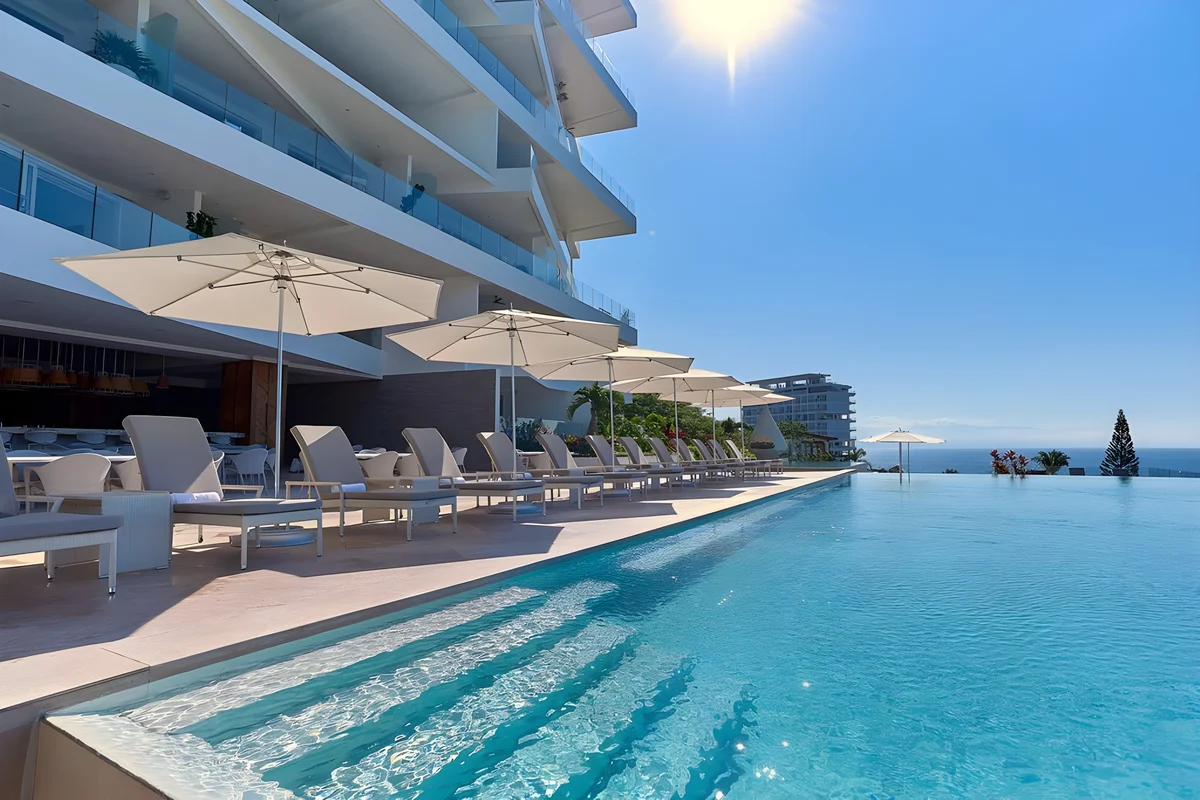 Wander Puerto Vallarta Shores