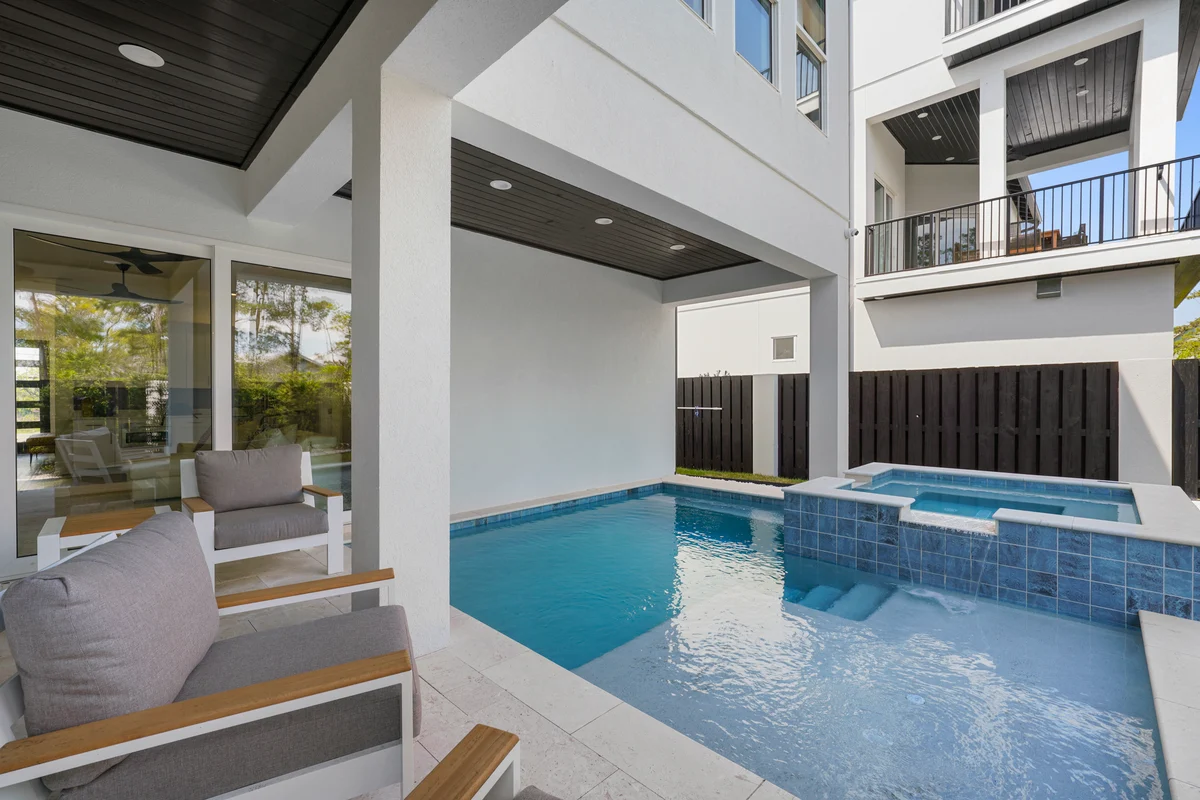 Wander Santa Rosa Bayshore