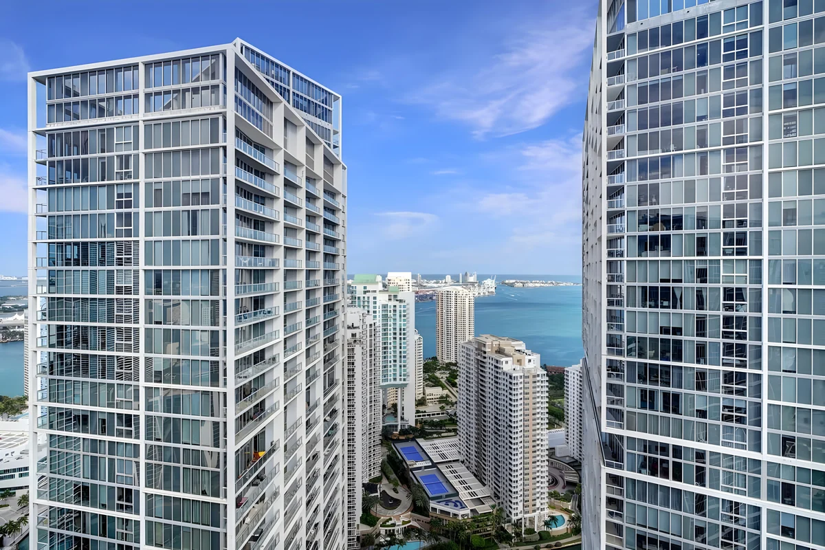 Wander Brickell Bay