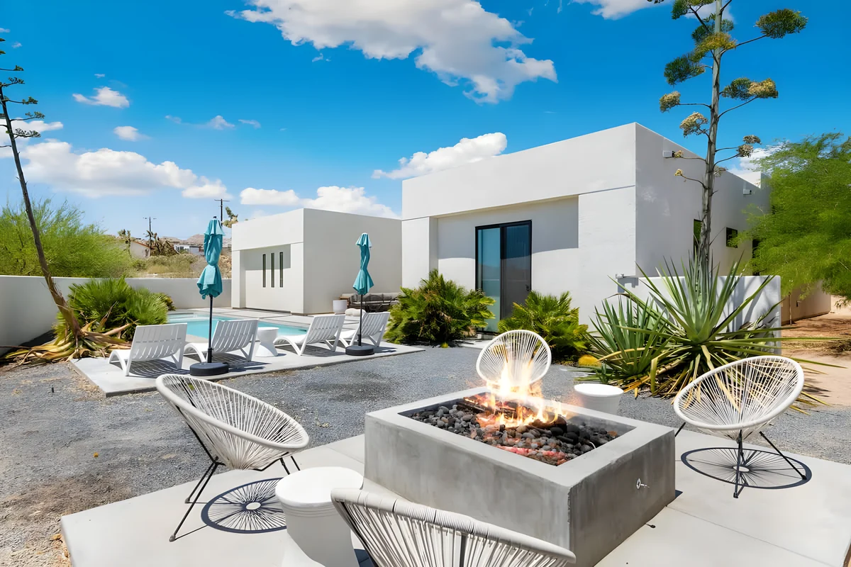 Wander Yucca Valley Arroyo