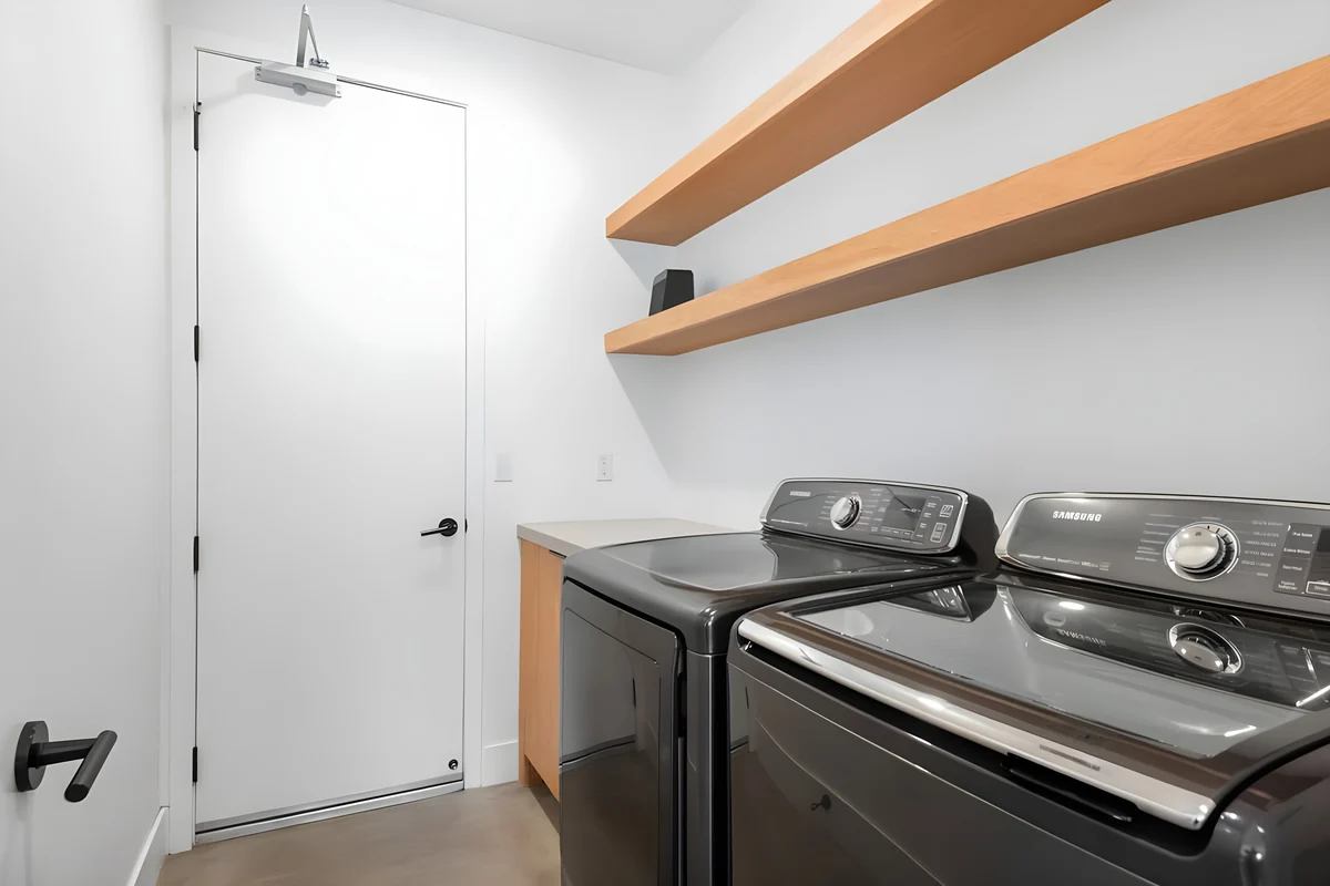 Wander Yucca Valley Arroyo