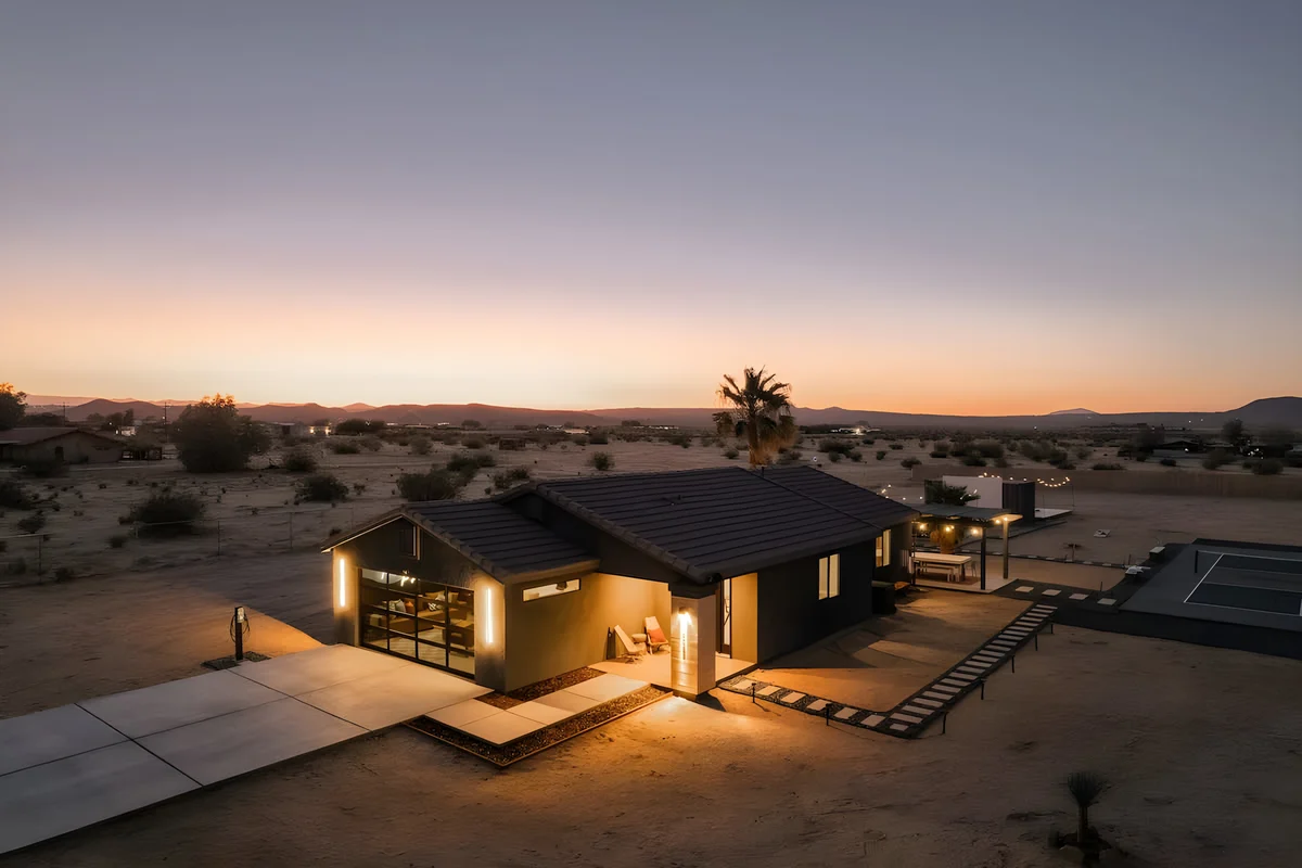 Wander Joshua Tree Arroyos