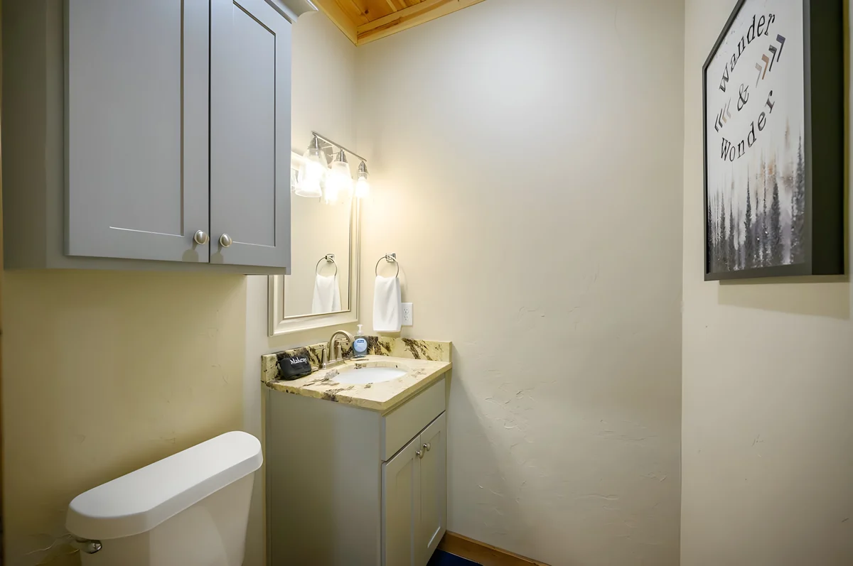 Wander Broken Bow Woodland