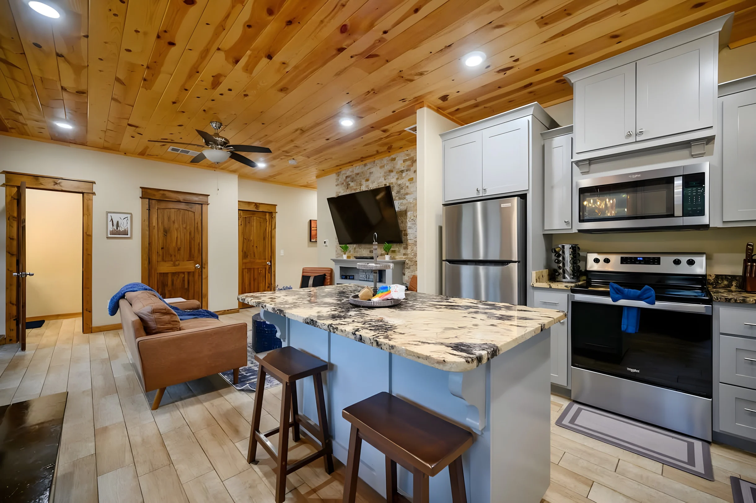 Wander Broken Bow Woodland #46