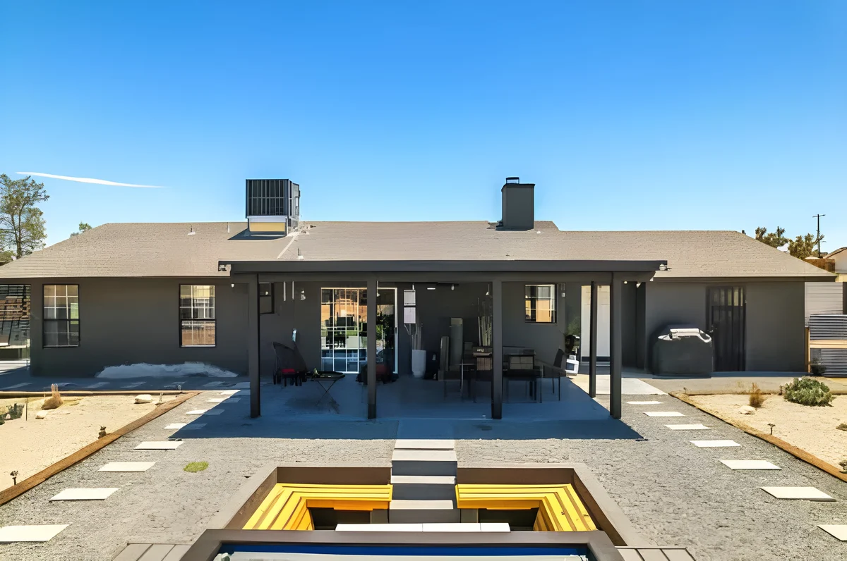 Wander Yucca Valley Ember