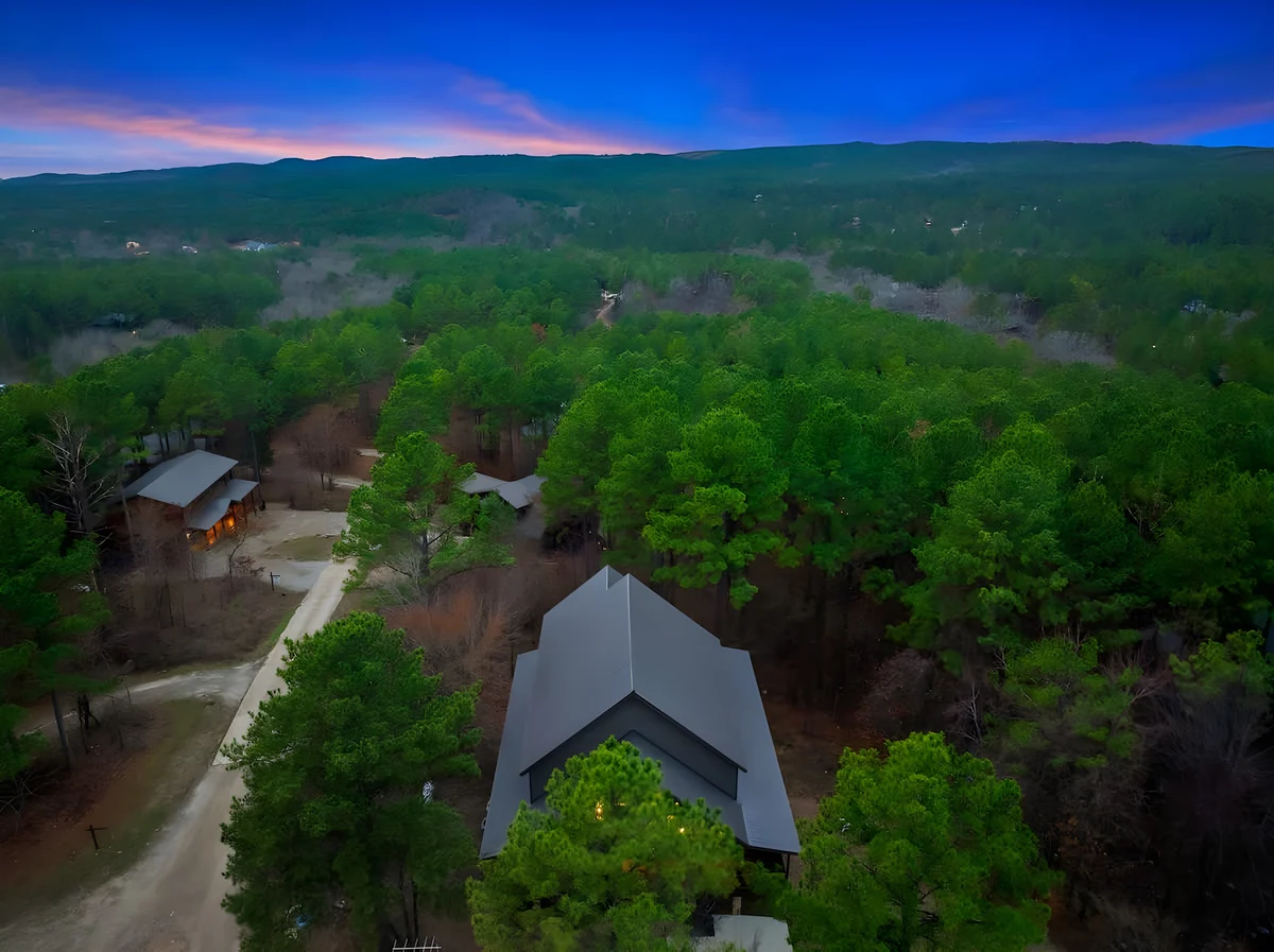 Wander Broken Bow Retreat