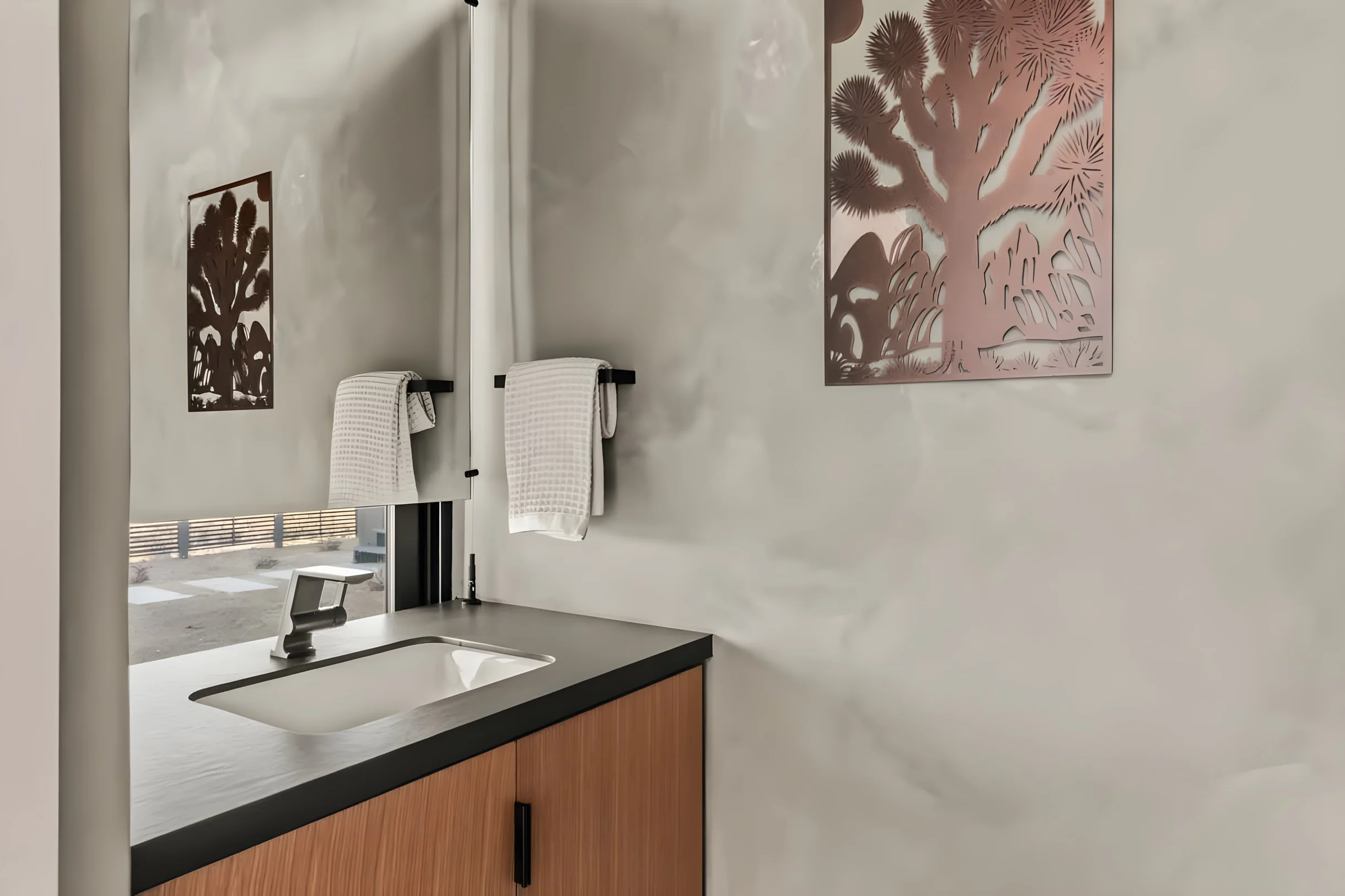 Wander Joshua Tree Lucent #19