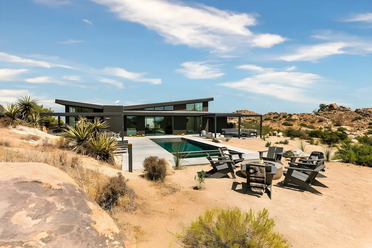 Wander Yucca Valley Allure