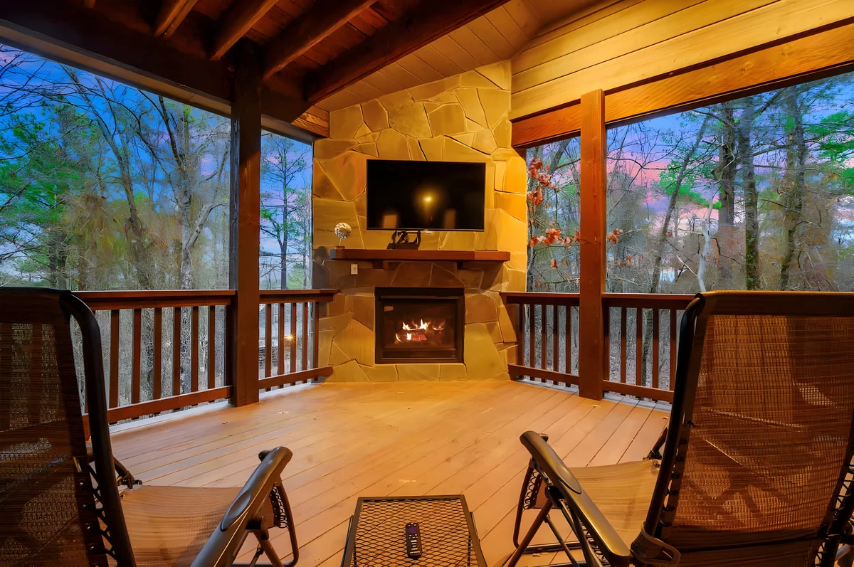 Wander Broken Bow Glade