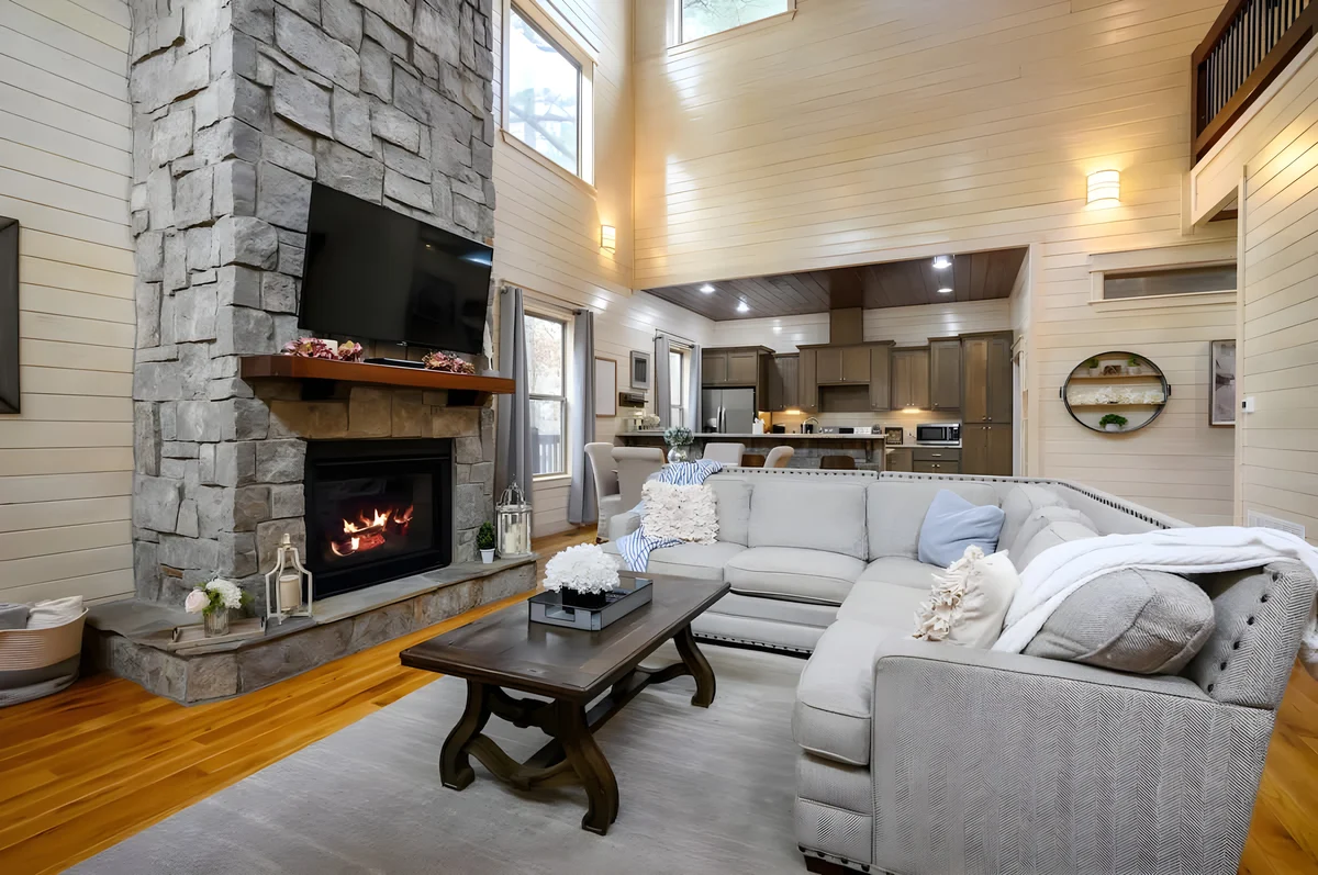 Wander Broken Bow Glade