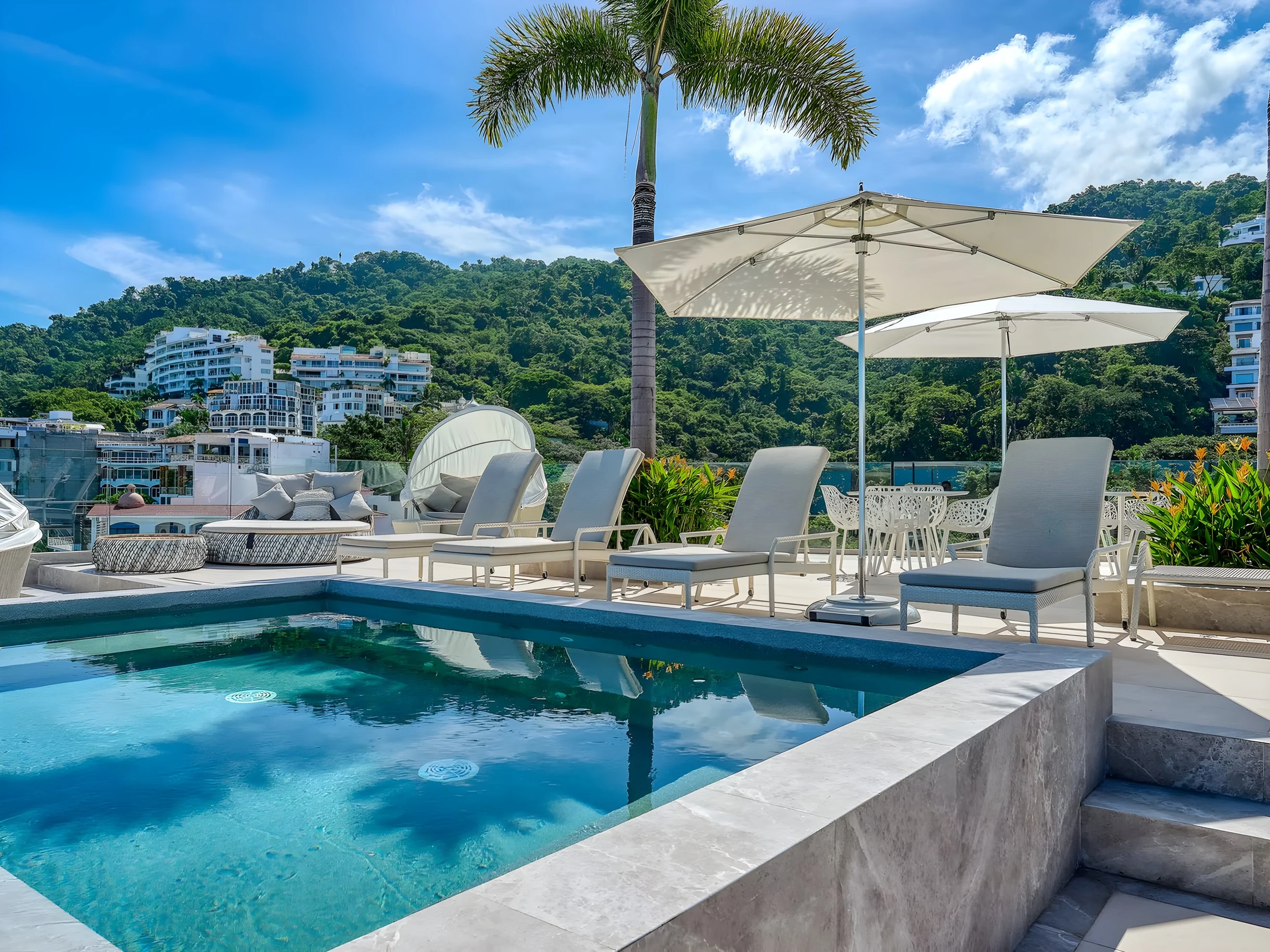 Wander Puerto Vallarta Golden #45