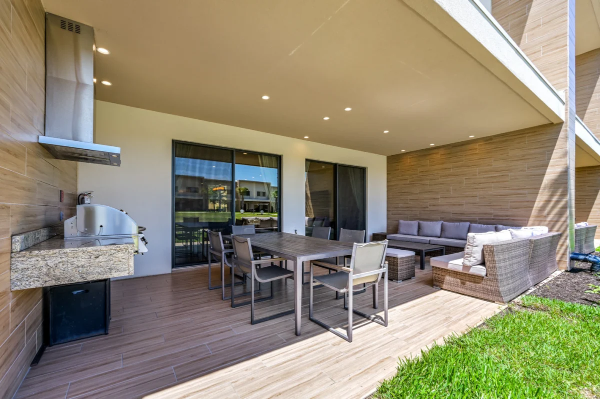 Wander Orlando Charm