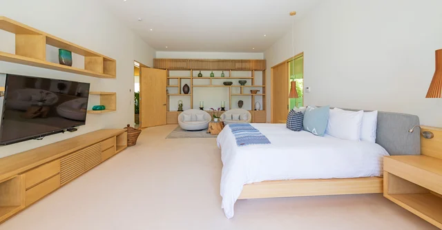 Bedroom 1 image 1