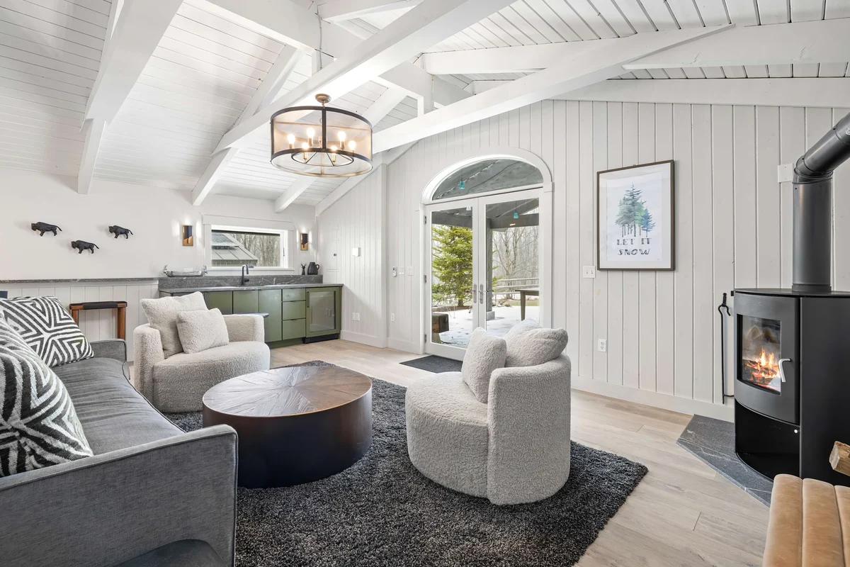 Wander Stratton Summit