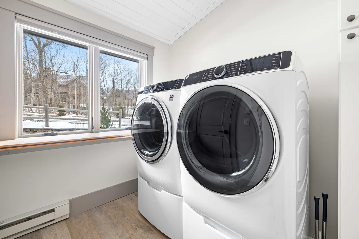 Wander Stratton Summit