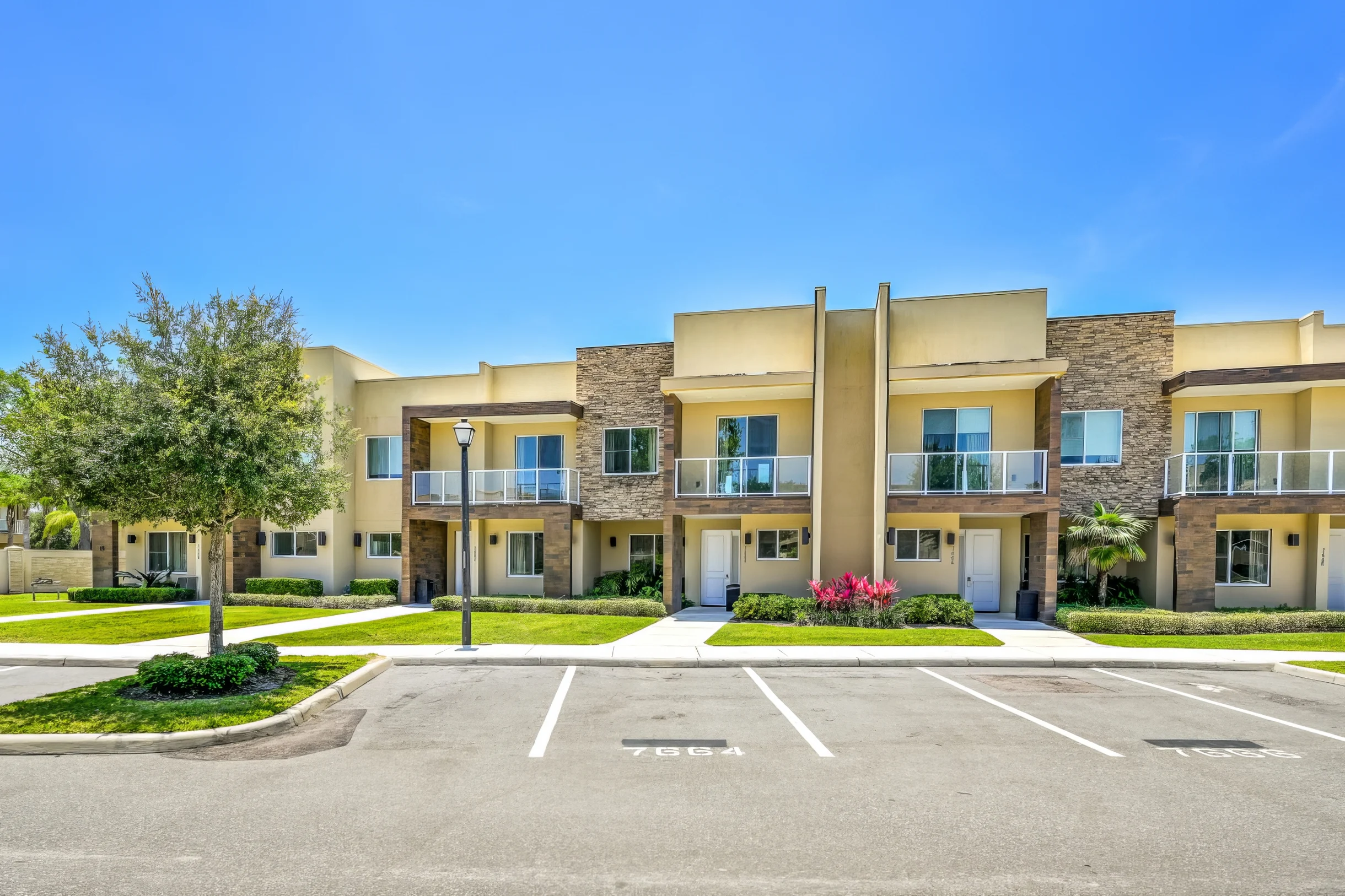 Wander Orlando Village Yards #4