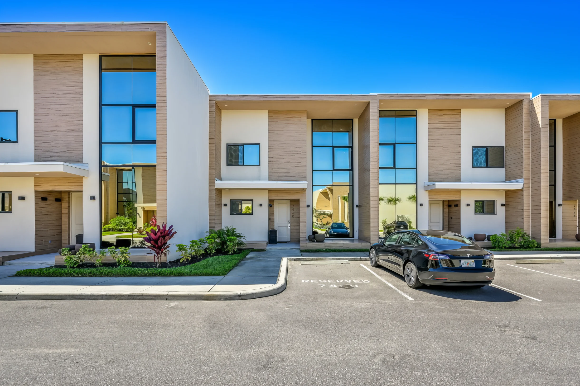 Wander Orlando Village #1