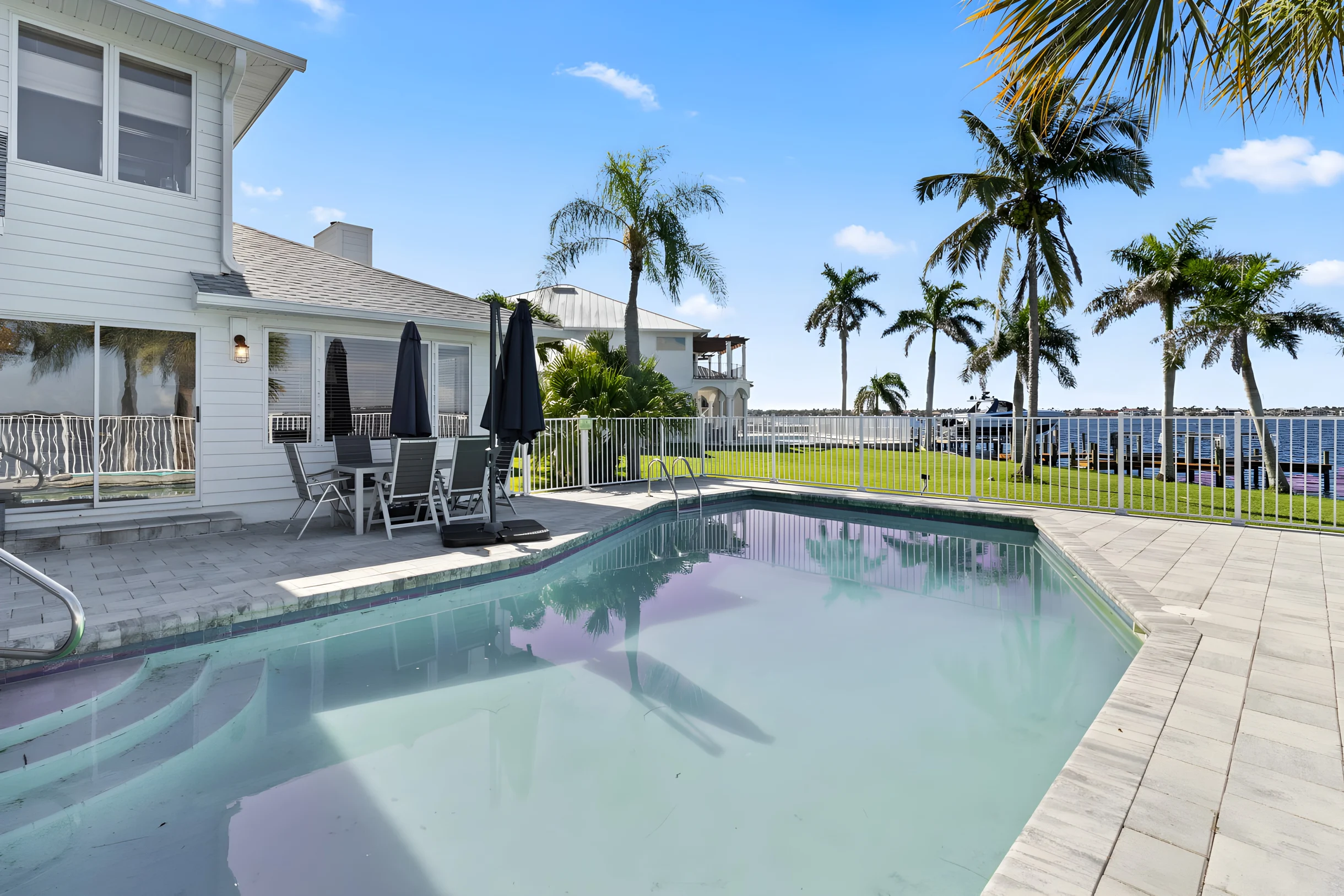 Home in Cape Coral property photo 4