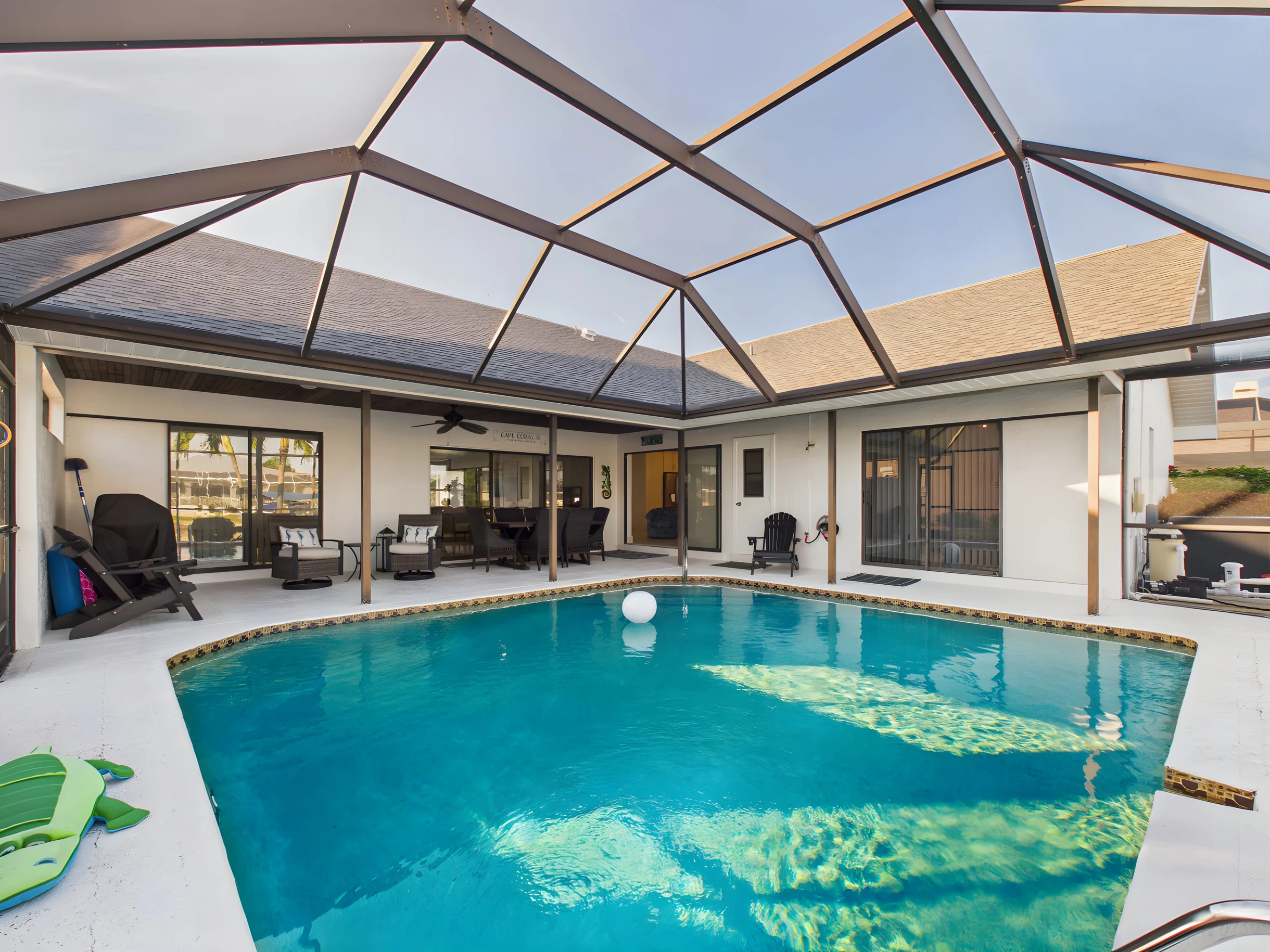 Home in Cape Coral property photo 1