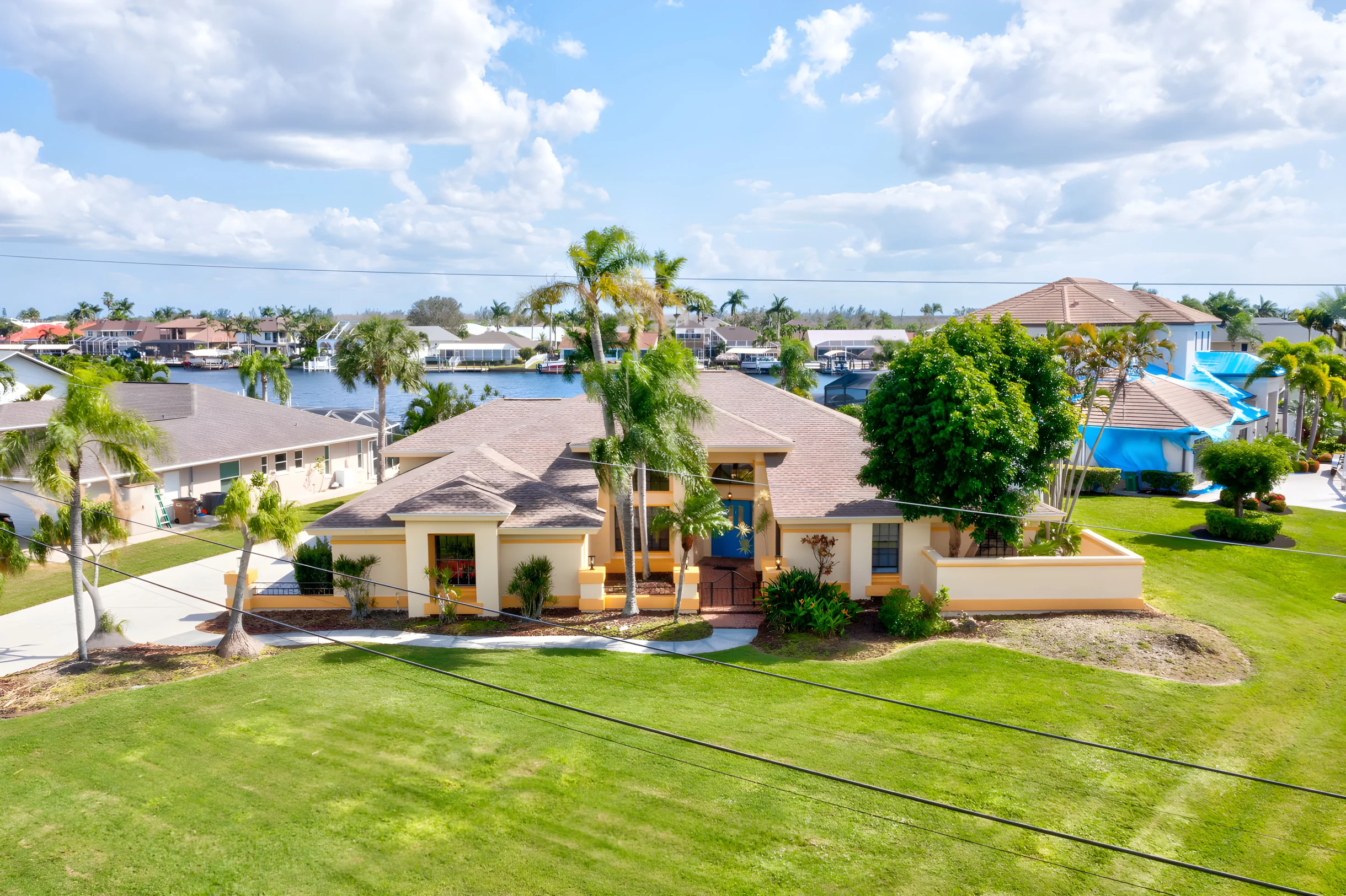 Home in Cape Coral property photo 1