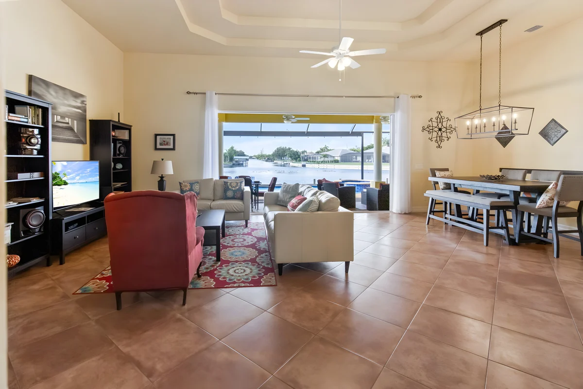 Home in Cape Coral property photo 3