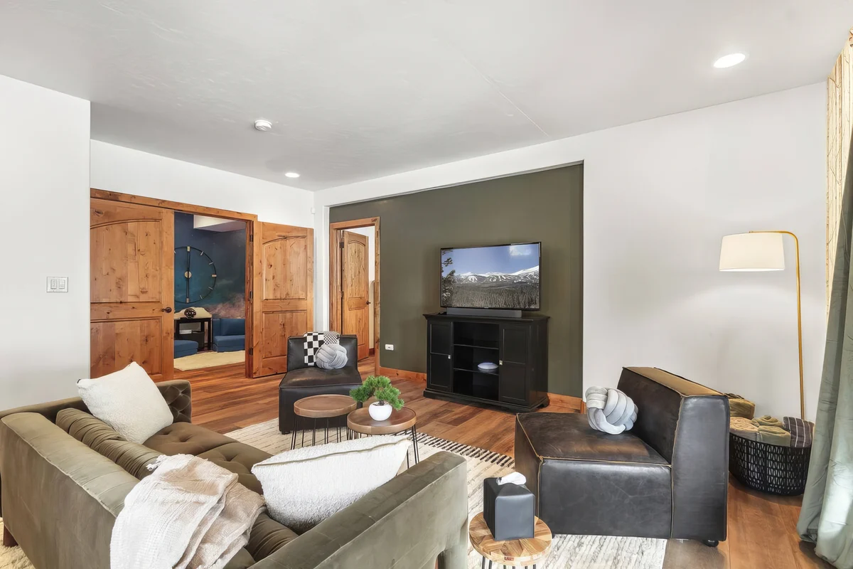 Wander Breckenridge Sanctuary #54