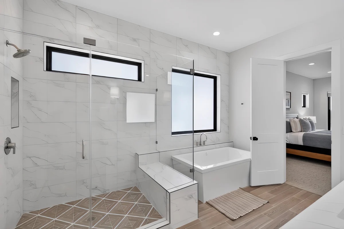 Ensuite Bathroom 1 image 1