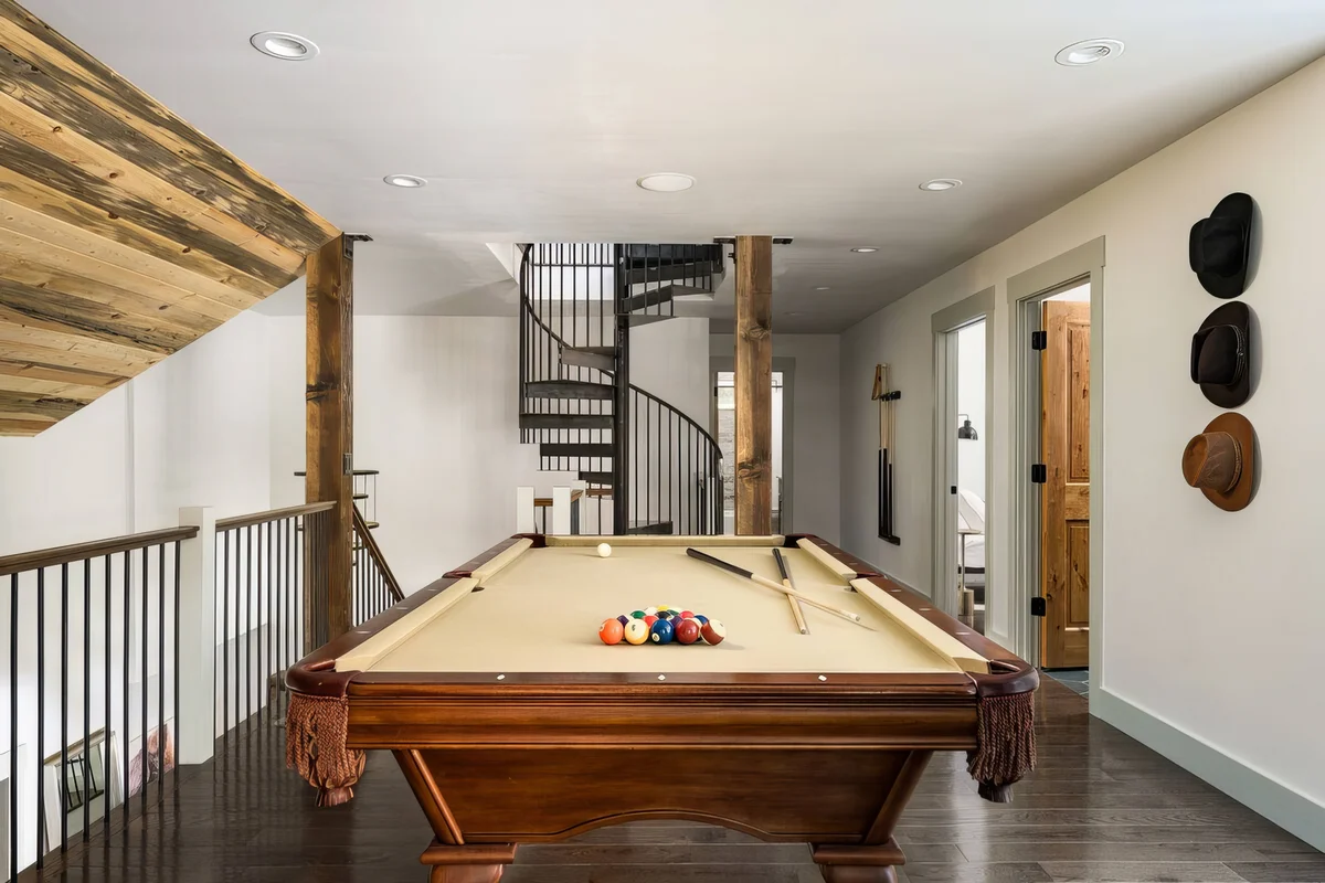 Wander Breckenridge Snowcrest #24