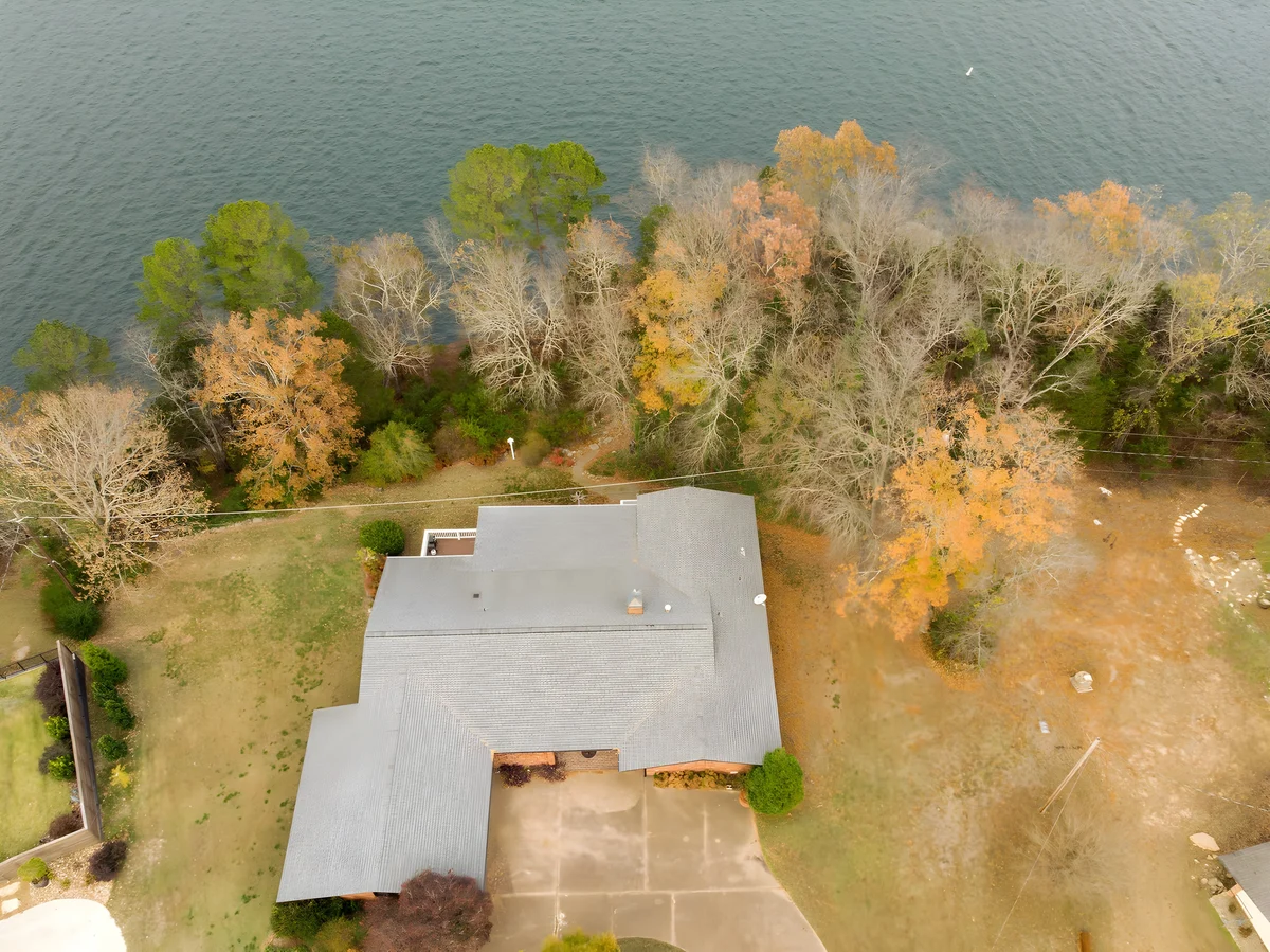Greers Ferry Lakefront Home & Screened Porch property photo 5