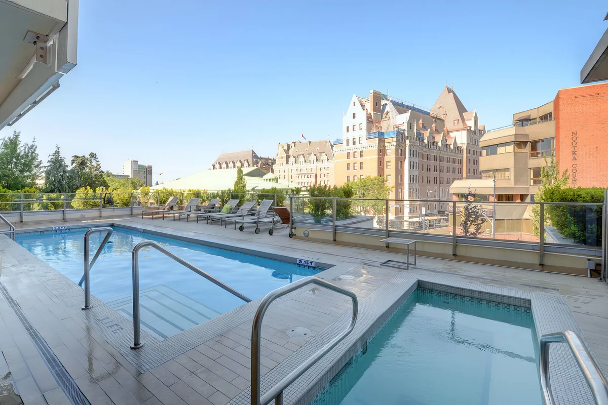 Wander Victoria Haze