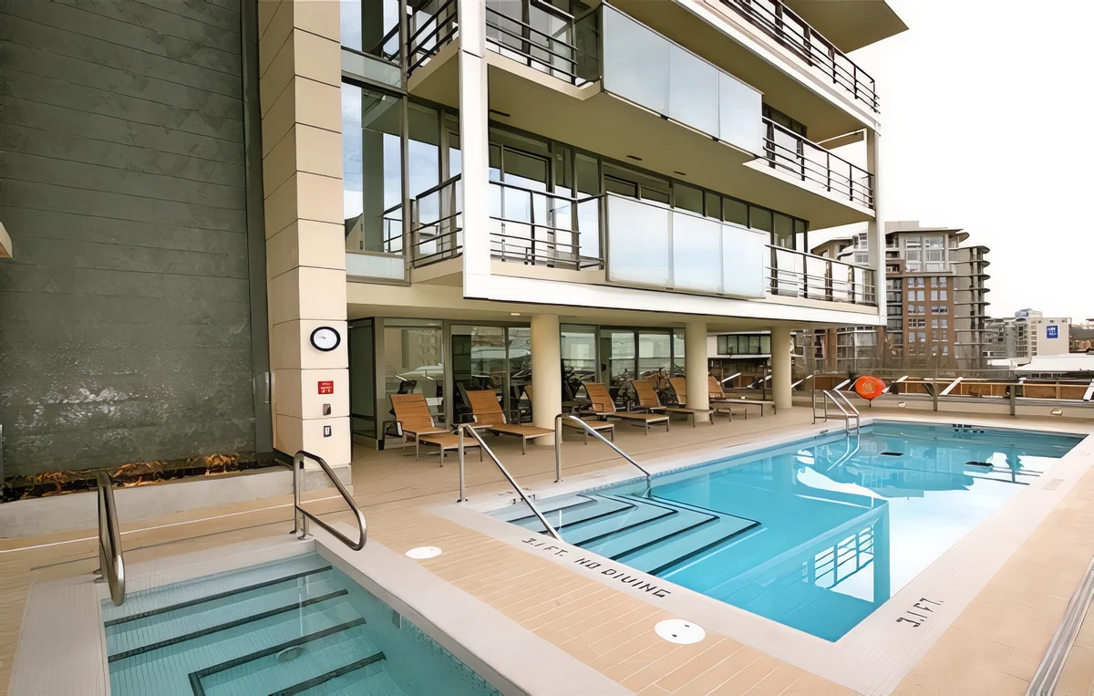 Wander Victoria Crest #20