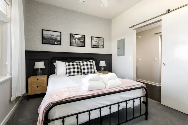 Bedroom 2 image 1