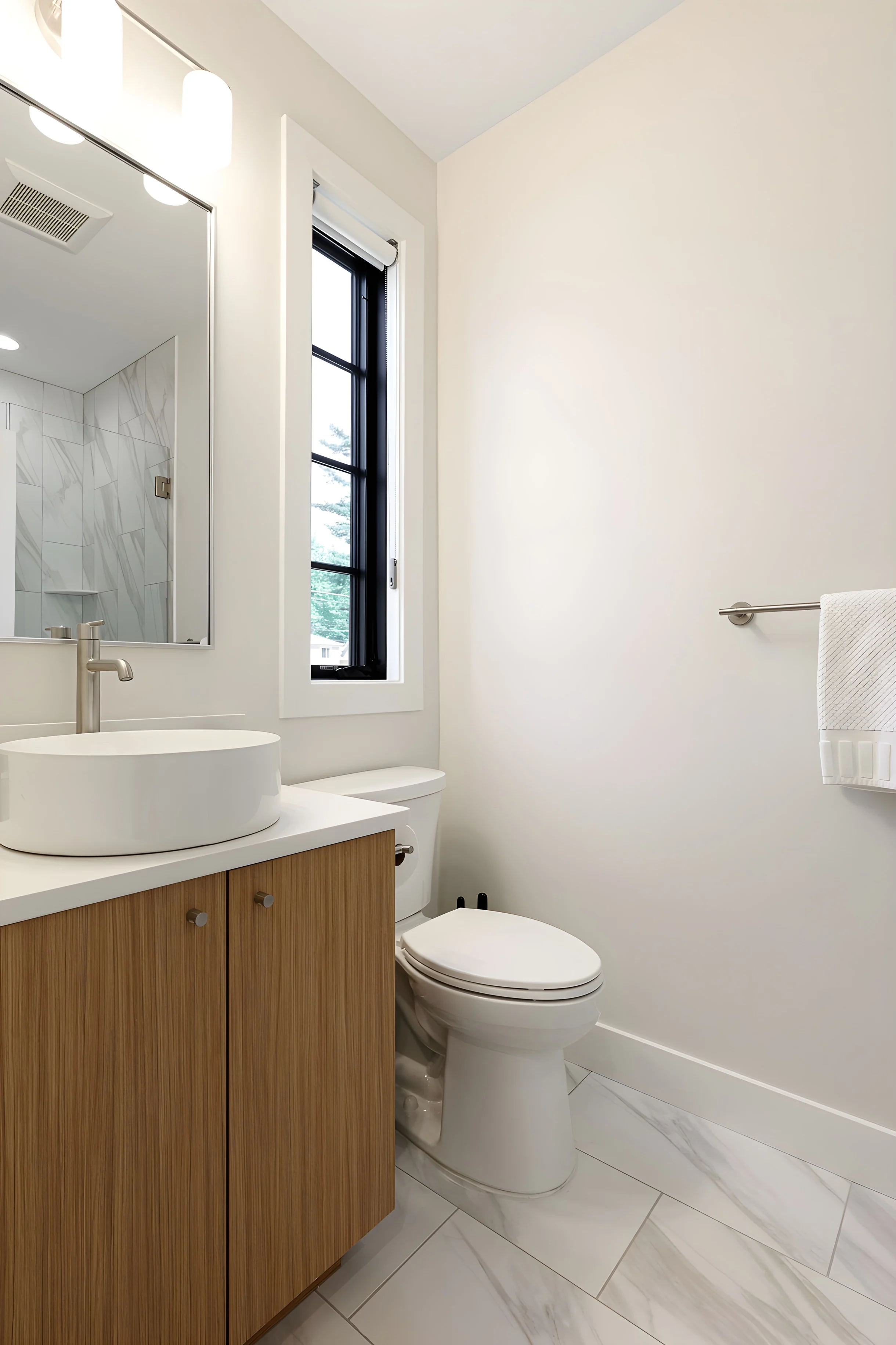 Apartment in Traverse City property photo 3