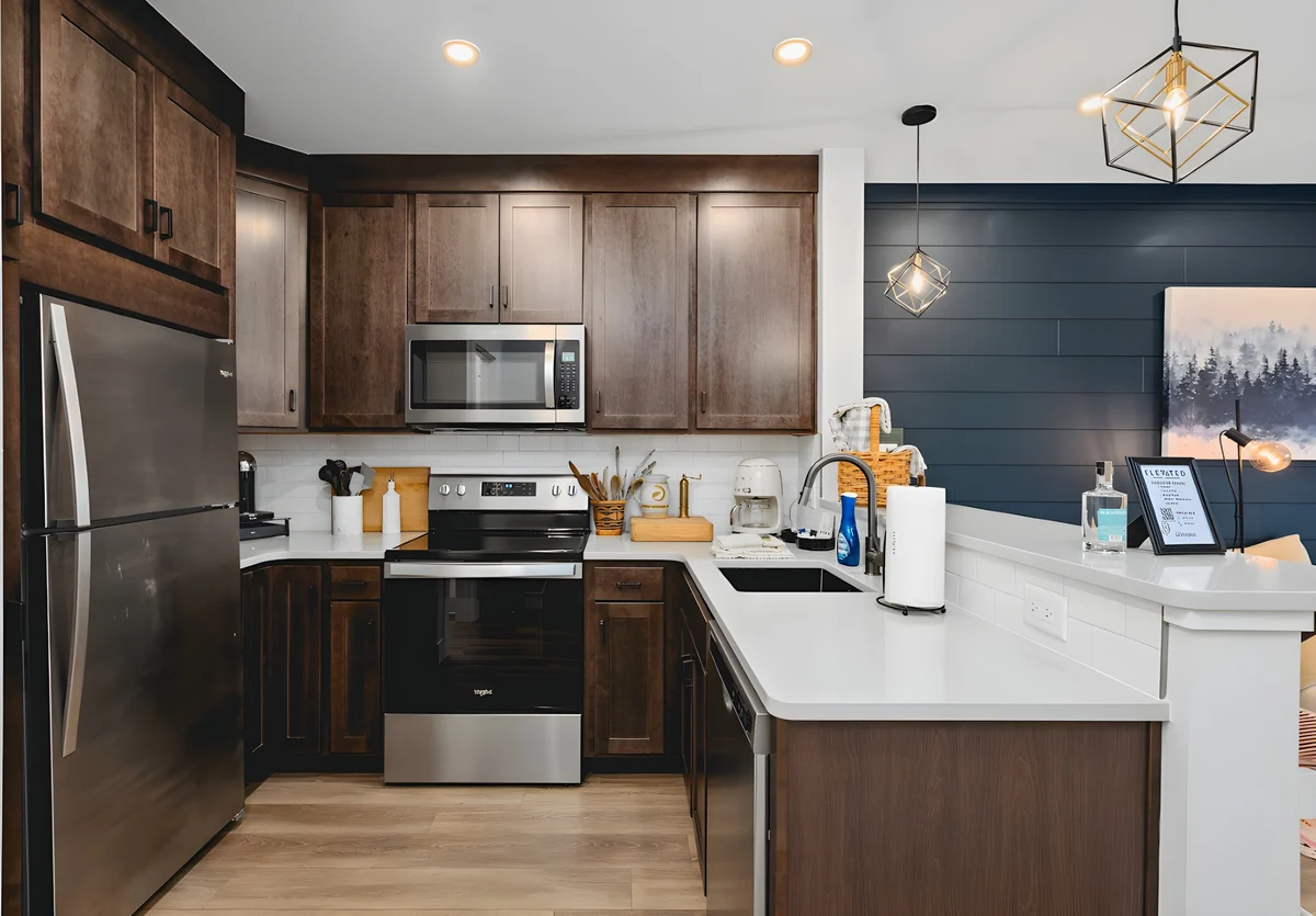 Apartment in Traverse City property photo 3