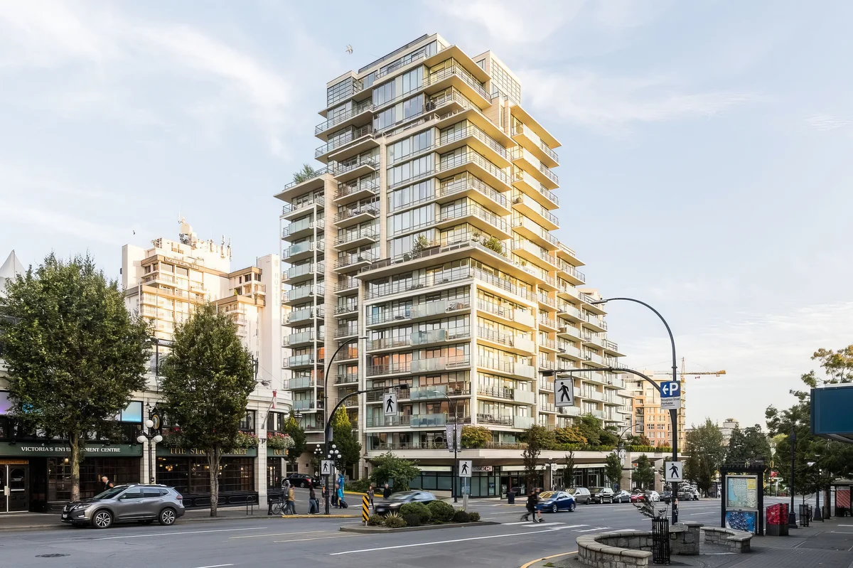 Wander Victoria Wharf