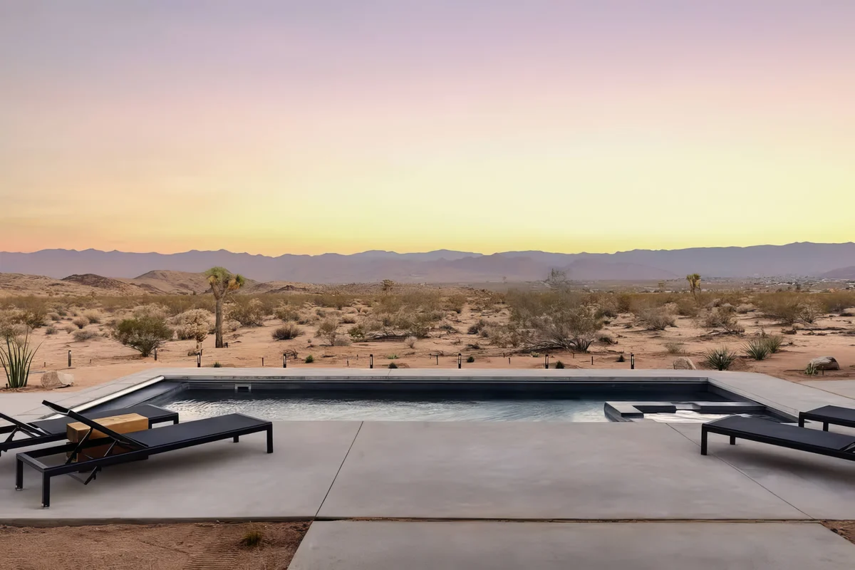 Wander Joshua Tree Escape #19