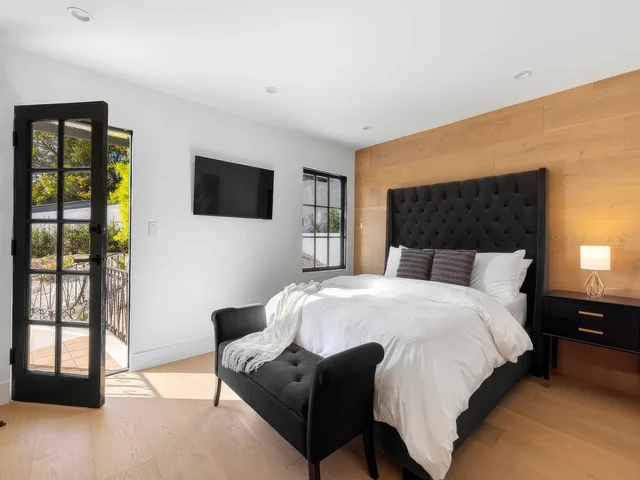 Bedroom 3 image 1