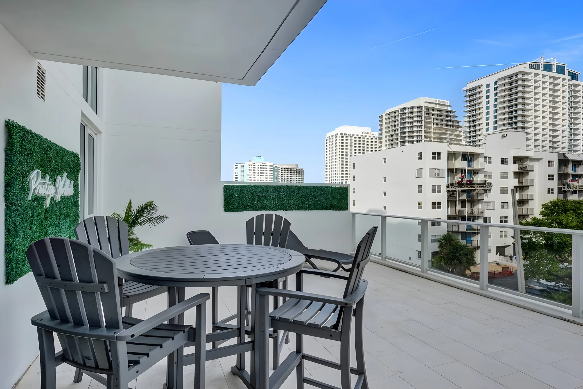 Lux Beach Condo. Hotel Amenities #27