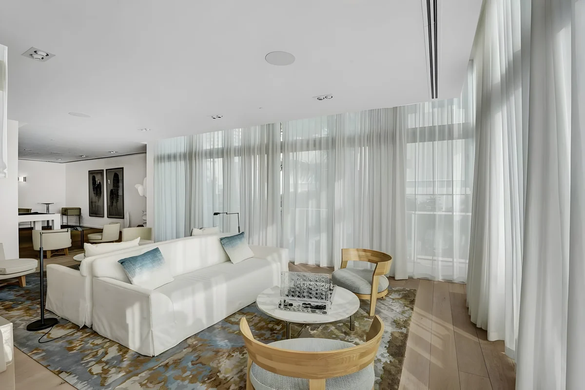 Wander Lauderdale Shores